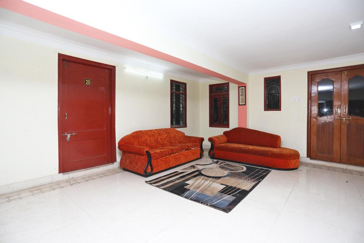 Oyo 14354 Amar Marriage Palace Otel Dharmpura Dış mekan fotoğraf